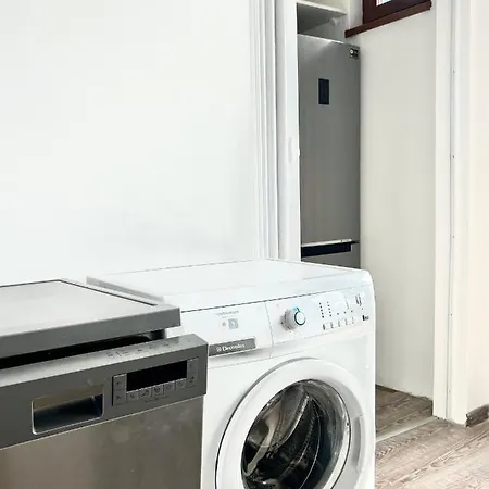 Big 3 Separate Rooms Convenient City Haven ! Bratislava Exterior photo