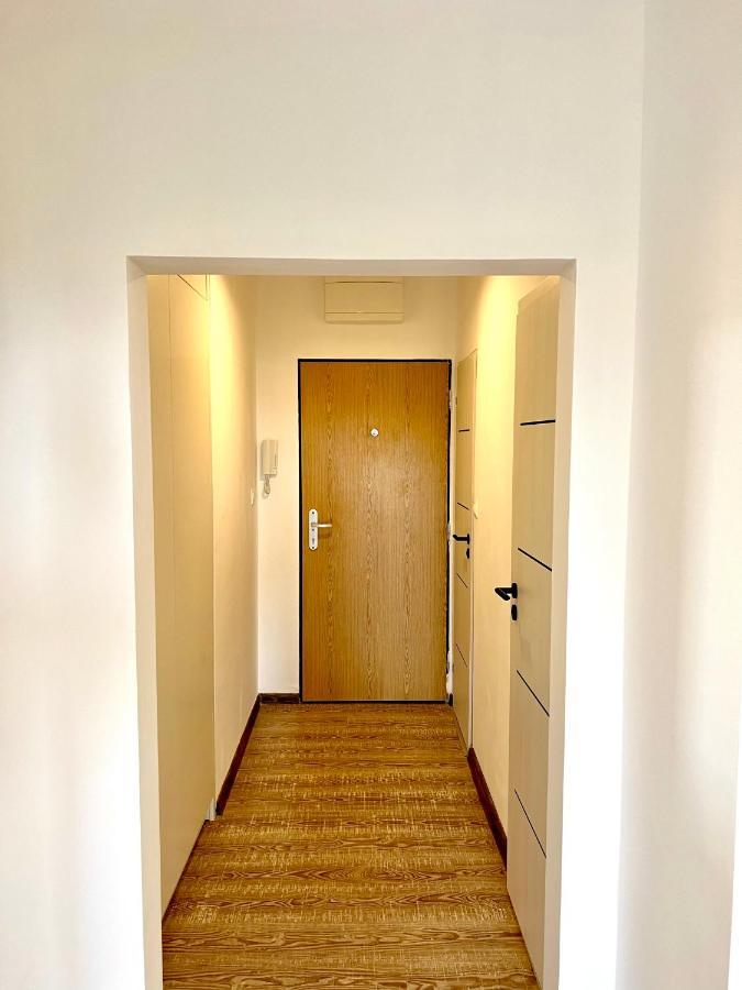 Big 3 Separate Convenient Haven ! * Bratislava
