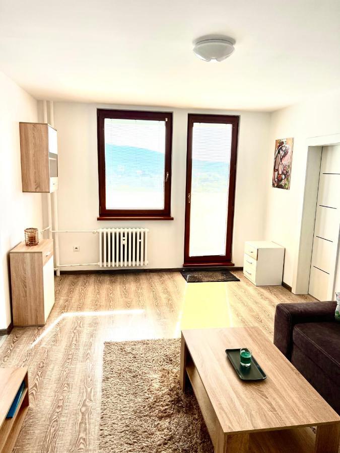 Big 3 Separate Convenient Haven ! Bratislava