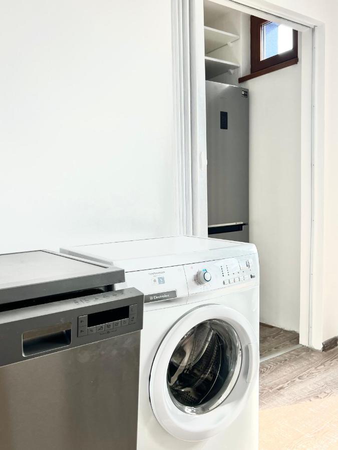 Big 3 Separate Convenient Haven ! Apartment *