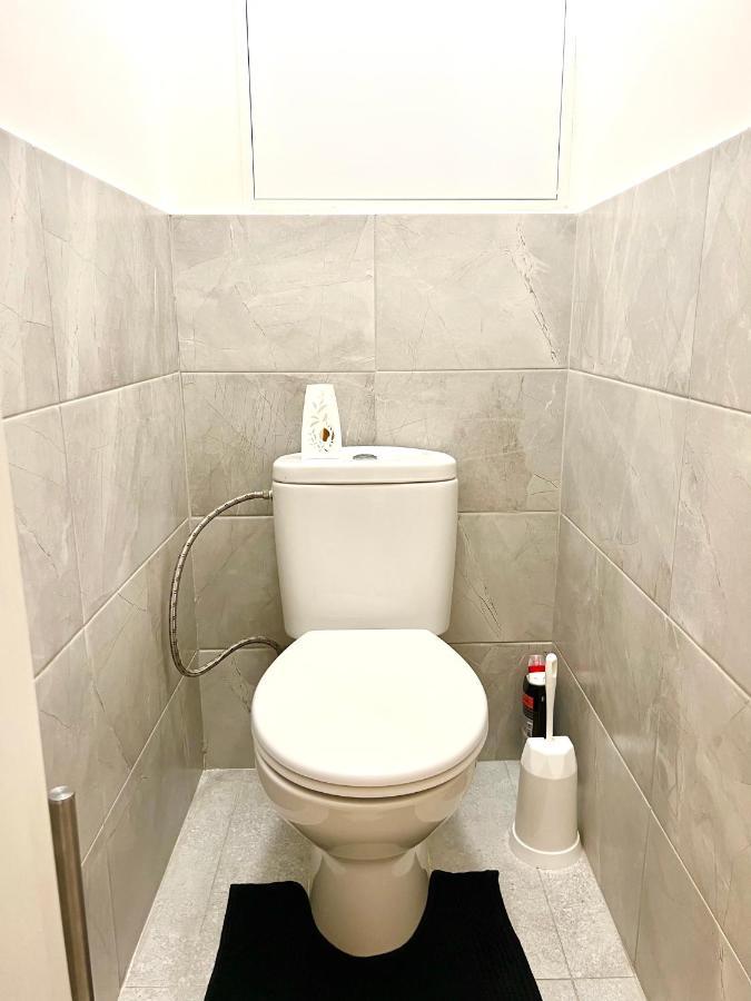Apartment Big 3 Separate Convenient Haven ! Bratislava